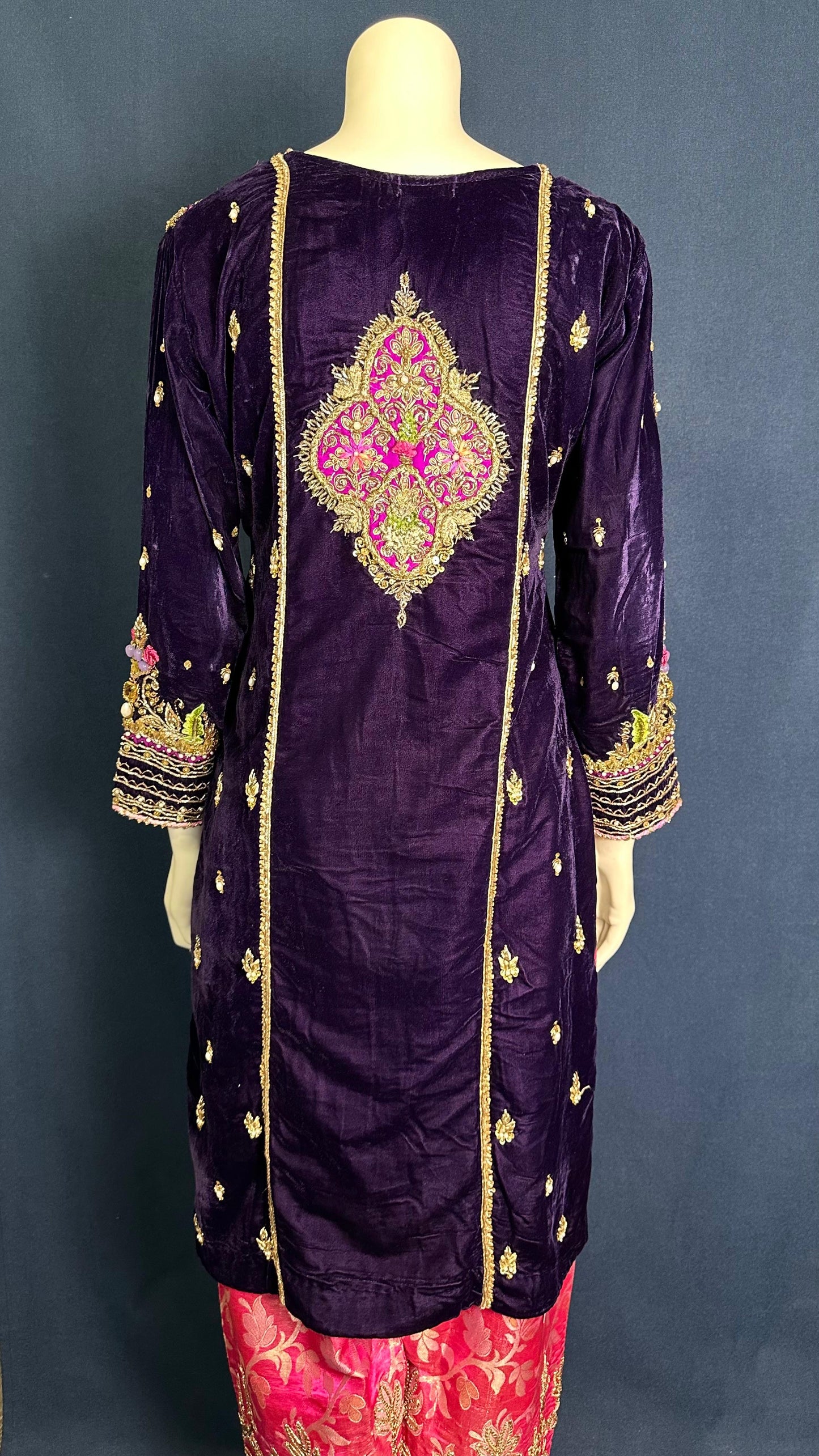 P-263 Negro Magenta | Juego festivo de 3 piezas Khuda Baksh