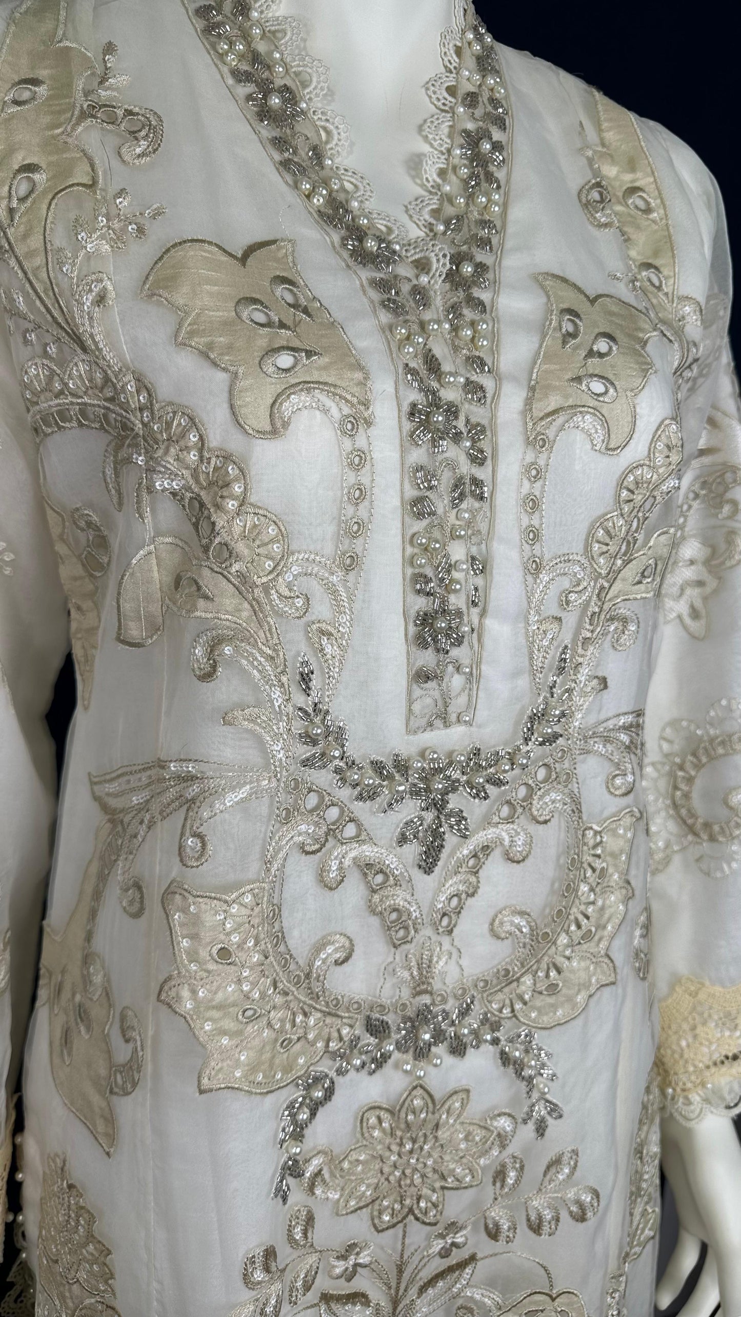 Golden Grace | Festive 3-Piece Set