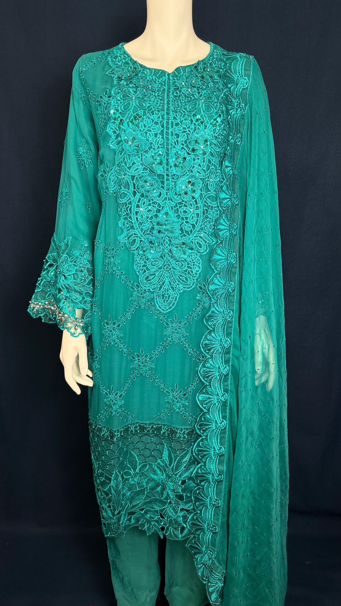 Emerald Bloom | 3-Piece Embroidered Set