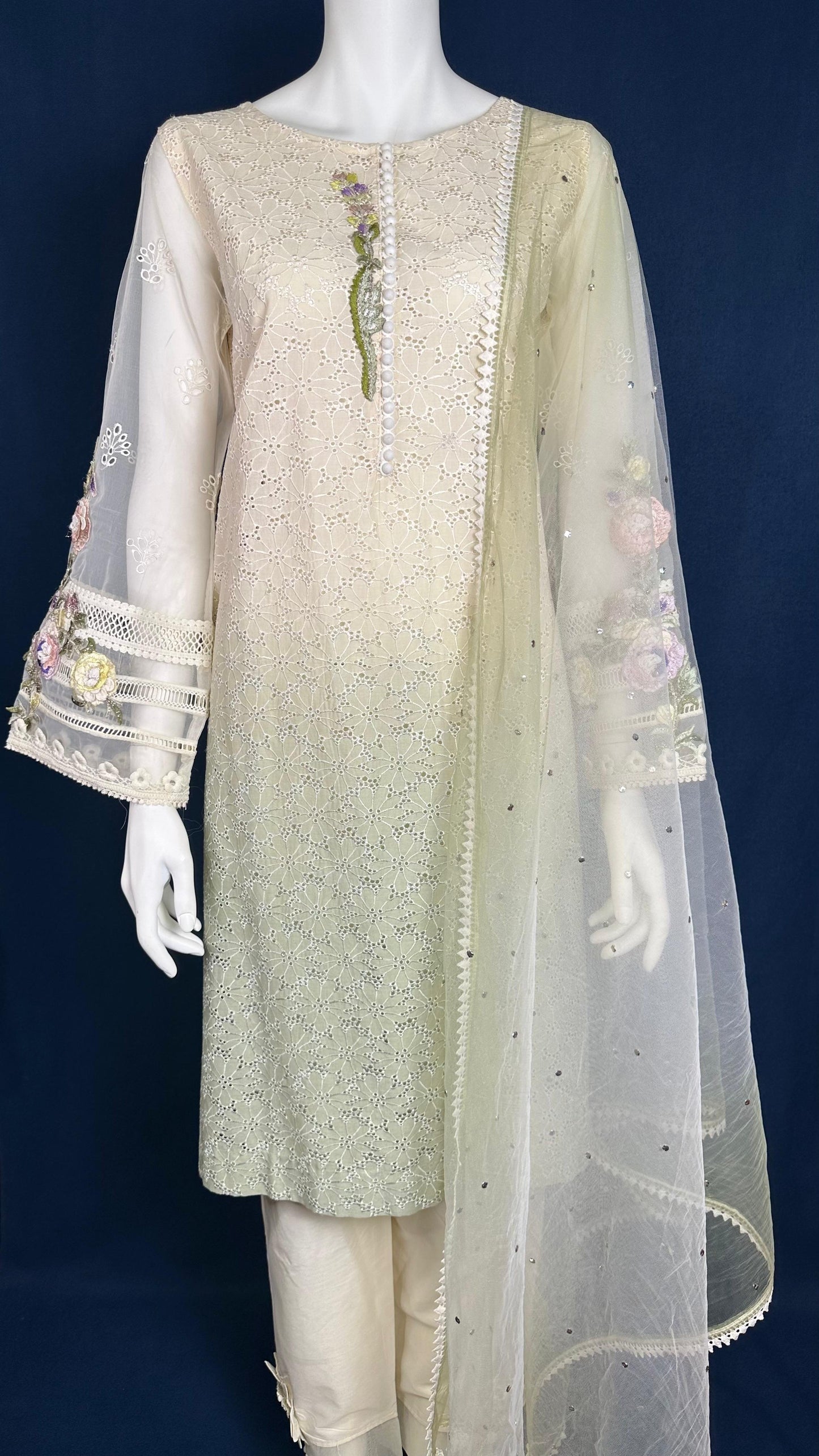 Ivory Petals | 3-Piece Elegant Cream Ensemble