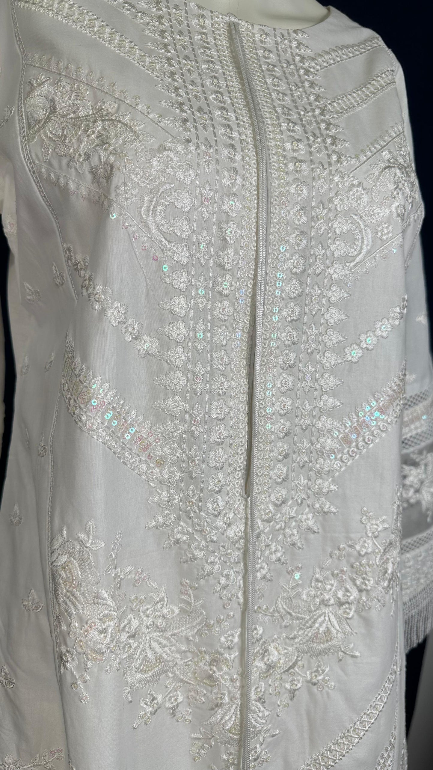 Midnight Bloom 05 – Ivory Edition